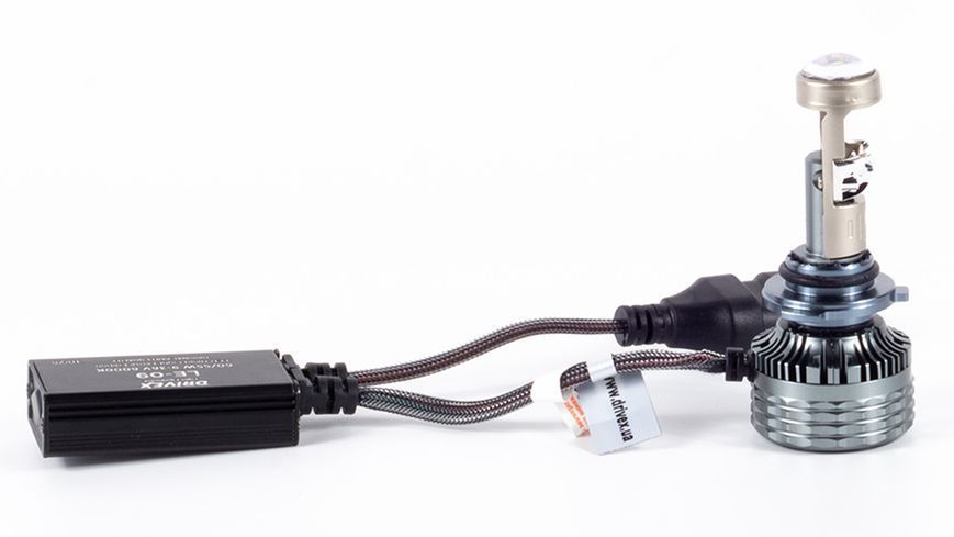 Світлодіодні лампи з лінзою DriveX LE-09 HB4 50W 9-16V 6000K к-т. DX-3720 фото